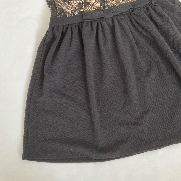 Rewind Dress with Bow, Mesh - Picture 5 of 16